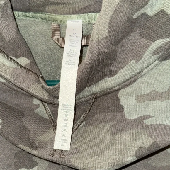Lululemon All Yours Camouflage Hoodie Sweatshirt Size 14 - Picture 4 of 4
